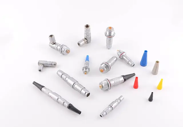 推拉式连接器