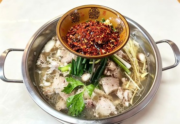 歪脑壳富源清汤涮牛肉