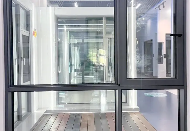 断桥窗