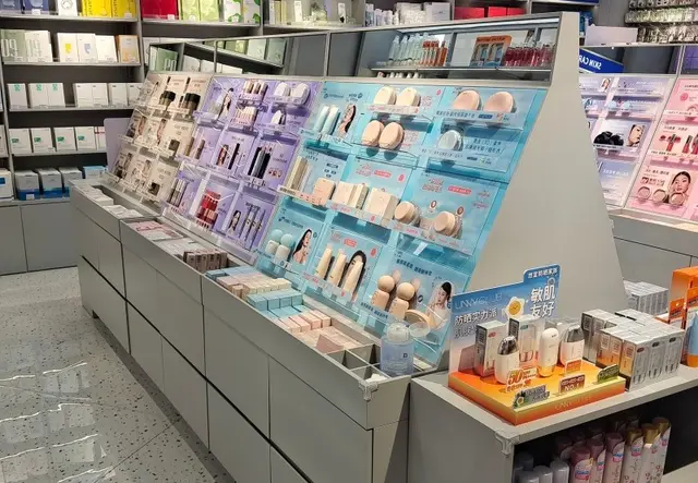 美妆展柜