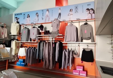 拉萨市服装展柜