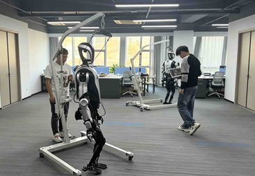 具身机器人跟随方案