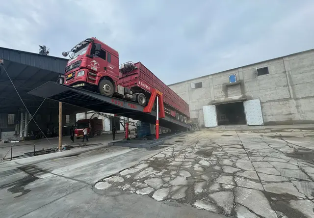 固定式无基础液压翻板