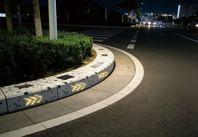 炫彩路沿石