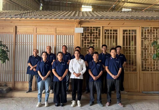 榫兴智能核心团队合影亮相 以匠心雕琢新中式木作空间